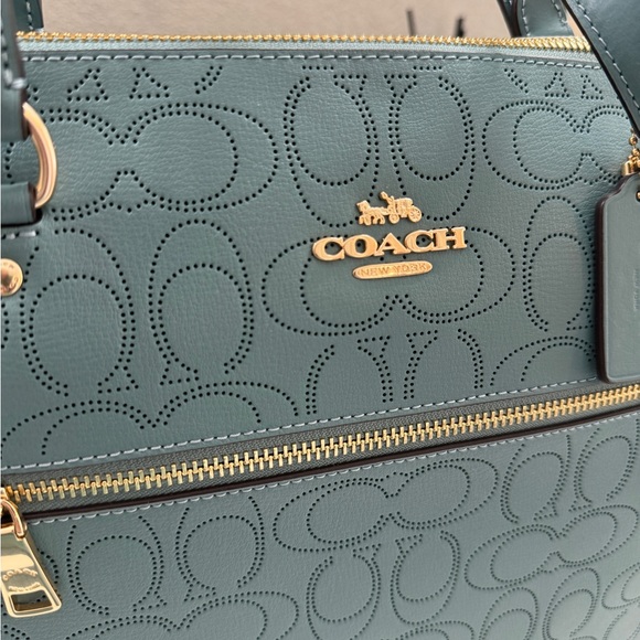 Coach Gallery Tote Bag In Signature Leather - Picture 2 of 10